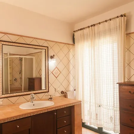 Mariaro Holiday home *
